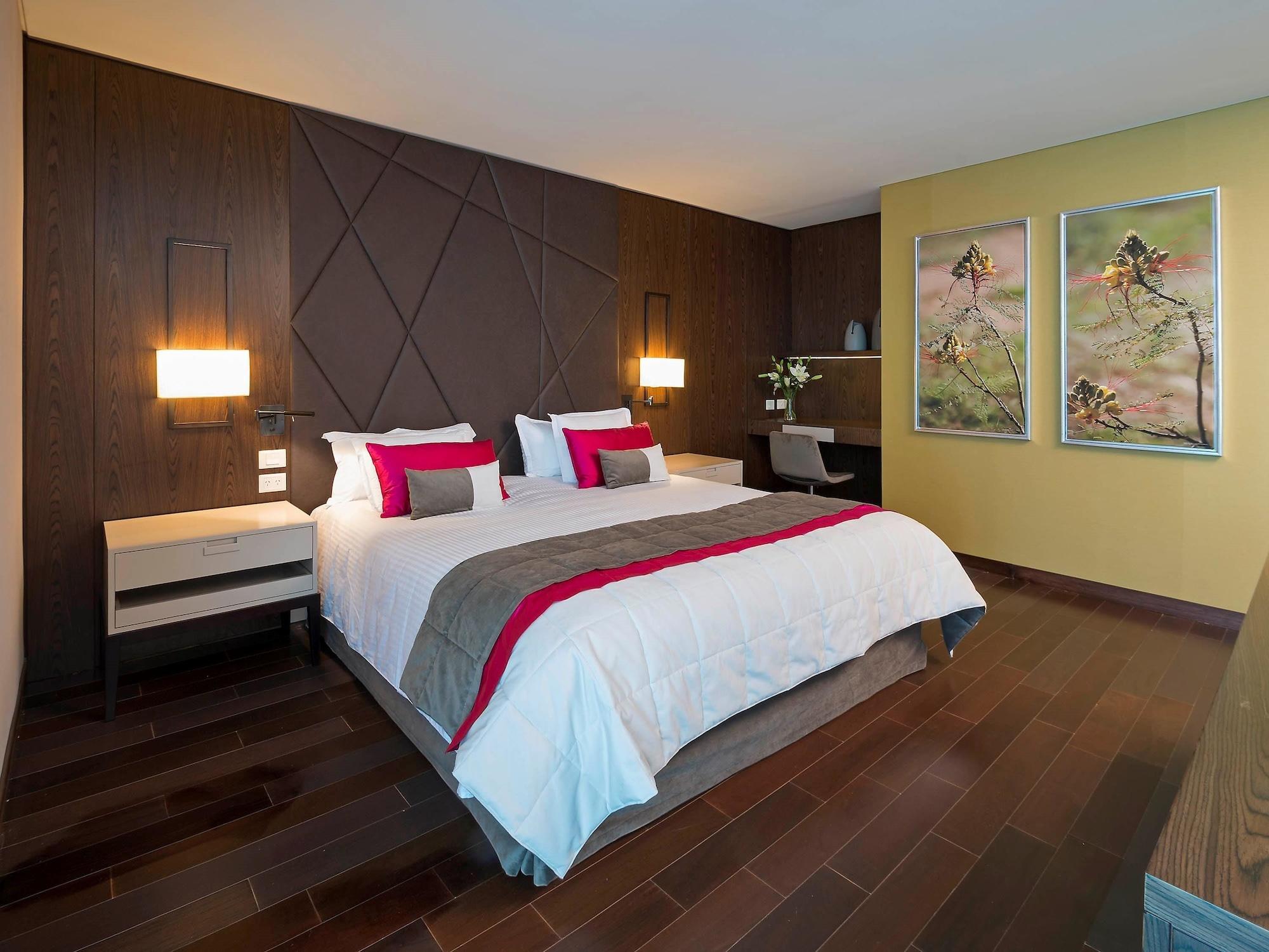 Mercure 산타로사 외부 사진